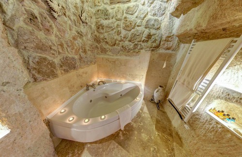 Ortahisar Hotel | Turkish Cave House