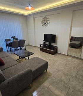 Kemer Mahallesi Apartamento | Turkuaz sitesi 2 odalı eşyalı ve havuzlu manzaralı kişi fiyatı değil oda fiyatı