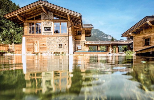 Pertisau Casa | Turmsuite 1-2 ÜN 3/4 Verwöhnpension - Verwöhnhotel Kristall