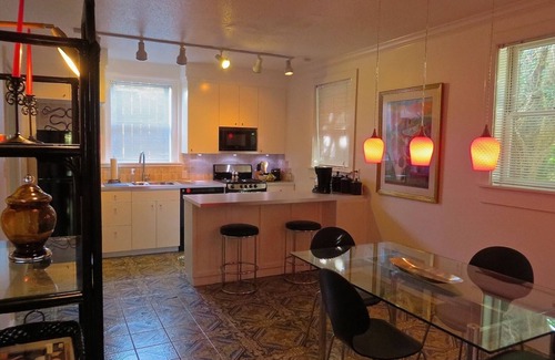 Governor's Walk Casa | Llave en mano amueblado Mid-Town Pool House / Cabana