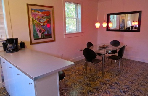 Governor's Walk Casa | Llave en mano amueblado Mid-Town Pool House / Cabana