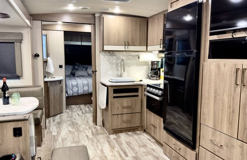 Hot Springs Casa | Turn-key Glamping at its finest!