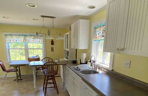 Arnot Casa | Turn of the Century Farmhouse- 6 miles from Wellsboro
