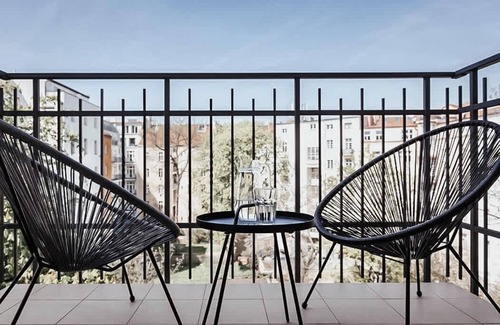 Zizkov Apartamento | TurnKey | King George Studio III