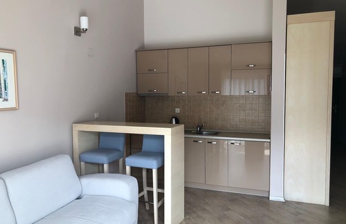 Dobrota Hotel | Turquoise Beachside Apartments