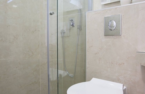 Babin do Apartamento | Estudio de piedras preciosas turquesa