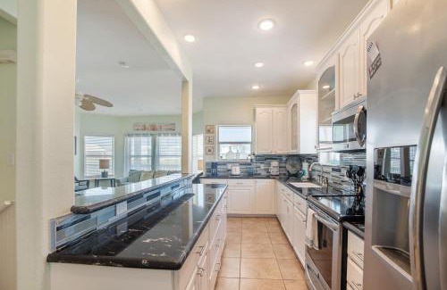 Royal Dunes Casa | Turquoise Treasure - Boardwalk to the Beach Beach Gear Credit