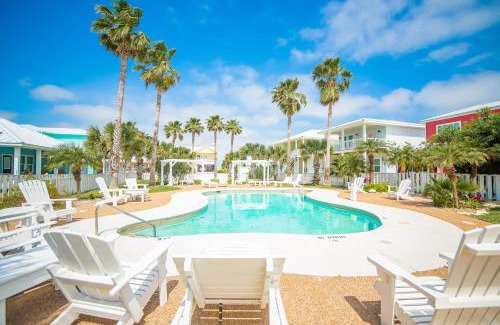 Royal Dunes Casa | Turquoise Treasure - Boardwalk to the Beach Beach Gear Credit