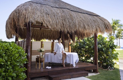 Punta Cancún Complejo | Turquoize at Hyatt Ziva Cancun - Adults Only - All Inclusive