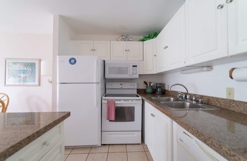 Kahuku Condominio | Turtle Bay Protea **ta-189367910401 1 Bedroom Condo by RedAwning