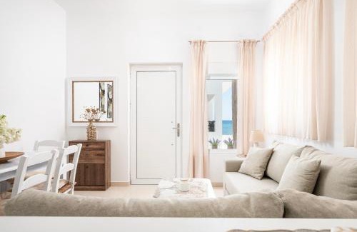 Kardamena Apartamento | Turtle Cove Cottage, Beachfront