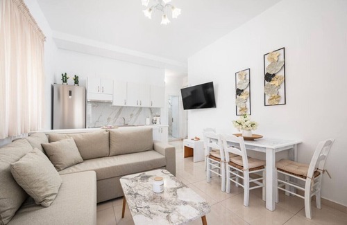 Kardamena Apartamento | Turtle Cove Cottage | Beachfront
