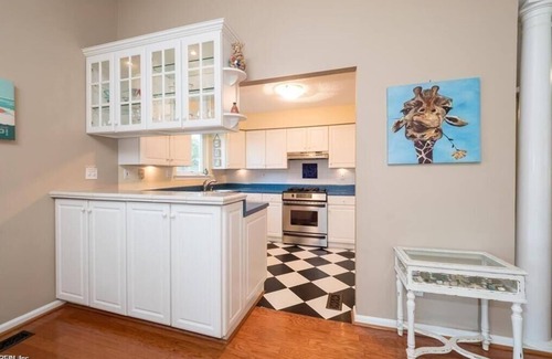 Northeast Virginia Beach Casa | Turtle Cove - North End VB