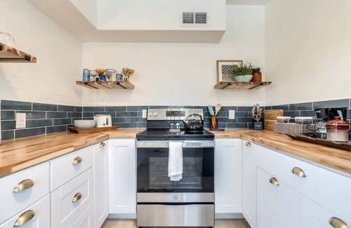 Menlo Park Casa | Turtle Dove Duplex, All new 2BR home 1.5 mi. to DT