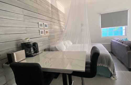 Silver Sands Apartamento | Turtle Hideaway is close to Beach in Silversands, Barbados only a 3 minute walk.