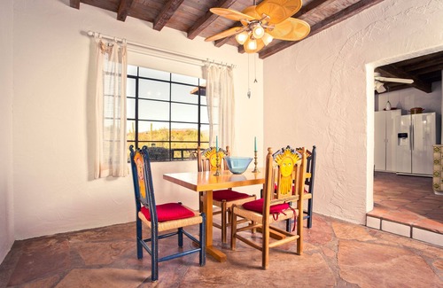 Cave Creek Casa | Turtle House * One-of-a-kind * 3 dormitorios / 3 baños * Raro Fino *