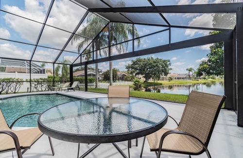 Sabal Harbour Casa | Turtle Lake - Inspiring Lake Views with Heated Pool