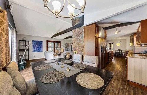 Fort Worth Casa | Turtle Manor by Benbrook Lake