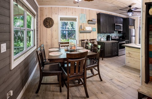 Spanish Wells Casa | Turtle Shell Cottage / 1 minuto a pie de Spectacular Beach en la tranquila calle sin salida