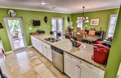 Marathon Casa | Turtle Time - Beautiful waterfront home with pool, dock and tropical landscaping