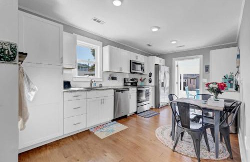 Kure Beach Casa | Turtle Time- Charming 3BR Getaway Near Kure Beach