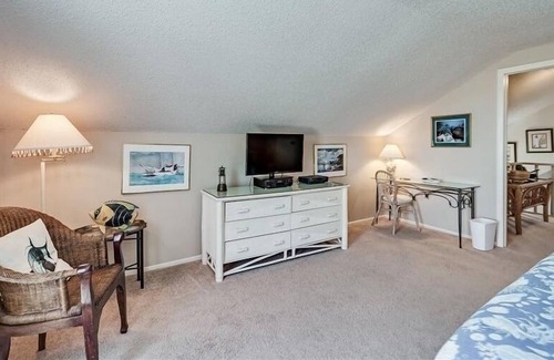 Boca Grande Casa | Turtleback 09 3 Bedroom Villa by RedAwning