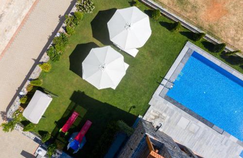 Kato Gouves Villa | Turtulli Castle Villas