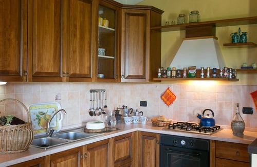 Castiglione di Garfagnana Otro | Casa de campo con piscina privada de 14x5m, ubicación tranquila cerca de restaurantes, capacidad para 12 personas