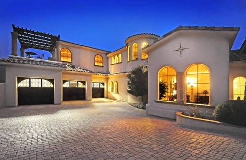 Firerock Villa | Tuscan Beauty With Incredible Views!