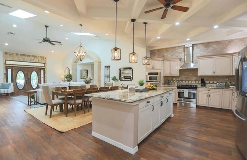 Dunedin Casa | Tuscan Breeze Pool, Beach, Games, Dog Park, Movies