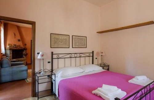 Montecchio Villa | Tuscan Castle View Grand Villa
