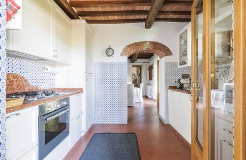 Oliveto Casa | Casa de campo con gran patio, piscina privada, jardín, sillas de ruedas y mascotas