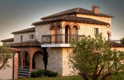 Vizinada Villa | Tuscan Mansion - Don Giordano Excelsior