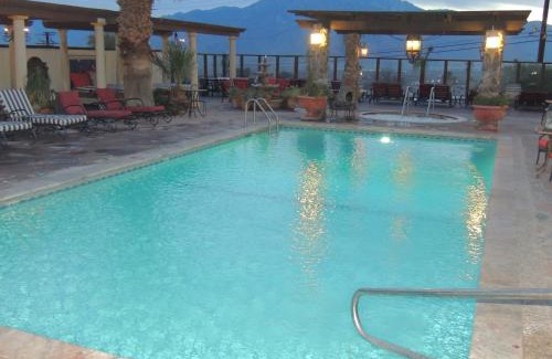 Desert Hot Springs Hotel | Tuscan Springs Hotel & Spa