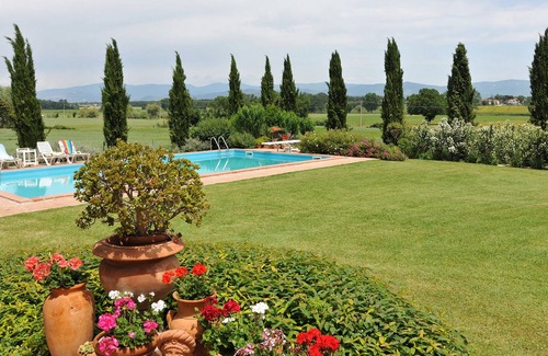 Piana Villa | Estilo toscano Family Friendly Villa con piscina grande.