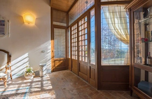 Le Piazze Villa | Tuscany 9 bed villa with indoor and outdoor pool