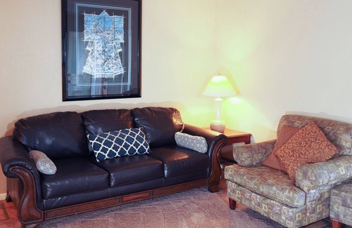 Little Tuscany Hotel | Tuscany Manor Suites - Clothing Optional