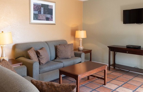 Little Tuscany Hotel | Tuscany Manor Suites - Clothing Optional