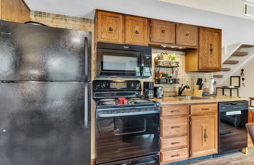 Table Rock Condominio | Tuscany On Taneycomo 2 Bedroom Condo by RedAwning