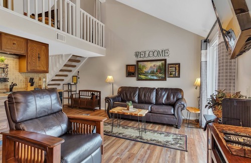 Table Rock Condominio | Tuscany On Taneycomo 2 Bedroom Condo by RedAwning
