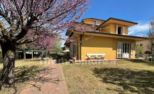 Limite Sull'Arno Casa | Tuscany Villa on the River