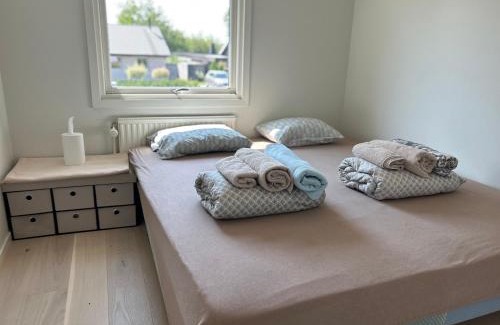 Kalmar Casa | Två sovrum fyra sängar Koppla av med hela familjen i detta fridfulla boende
