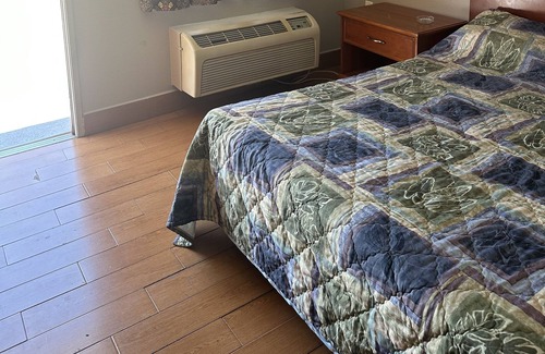 Los Angeles Hotel | Twenty-First Century Inn