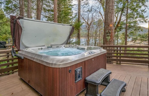 Bass Lake Casa | Twets Lakefront