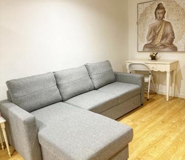 St. Margarets and North Twickenham Apartamento | Twickenham studio private apartment