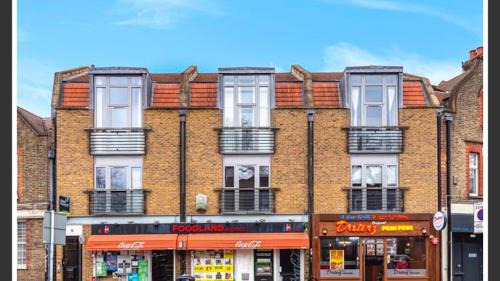 St. Margarets and North Twickenham Apartamento | Twickenham studio private apartment