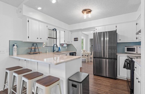 Horseshoe Bend Casa | Twilight Lodge on Diamond Lake - Waterfront Home