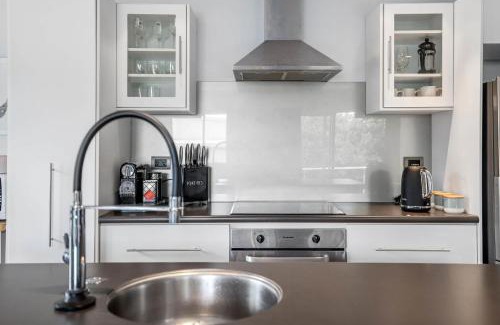 Lynmore Apartamento | Twin Apartments - Walk to Forest with Spa Pools