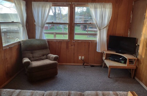 Tomahawk Cabina | Twin Bay Resort Cabin #4