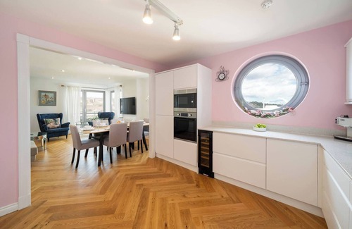 Dundee Apartamento | Twin Bridges - Penthouse Living